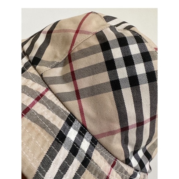 VINTAGE BURBERRY NOVA CHECK REVERSIBLE BUCKET - Picture 2 of 9